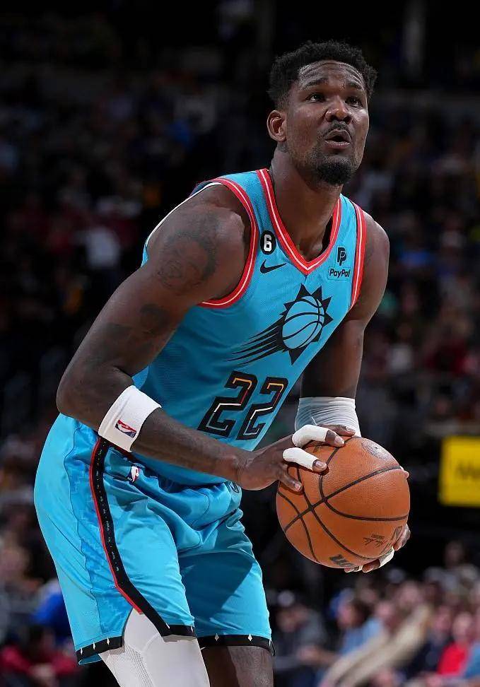 开云体育入口-尼克斯横扫公牛，乔治高光表现