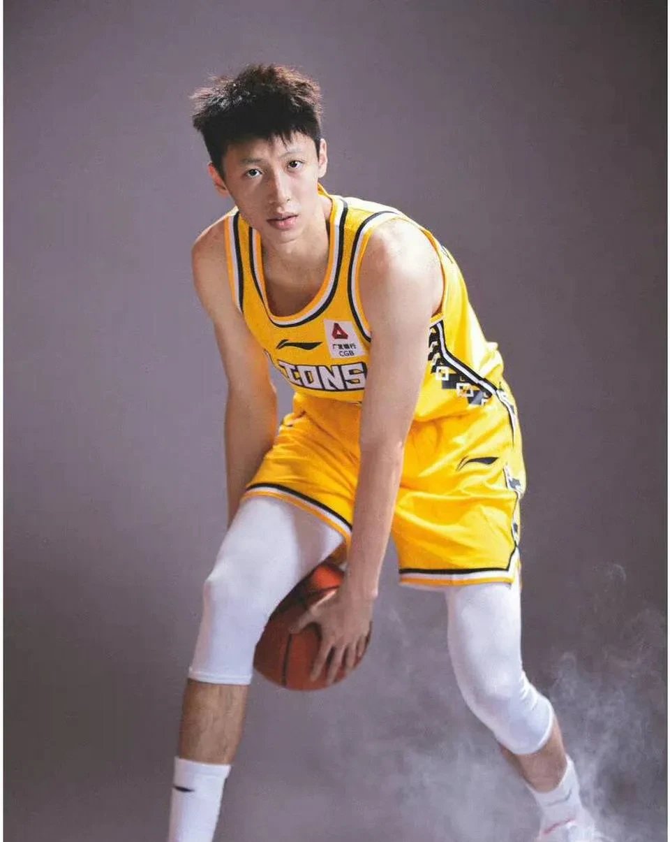 广州队横扫浙江队，陶汉林刷新纪录